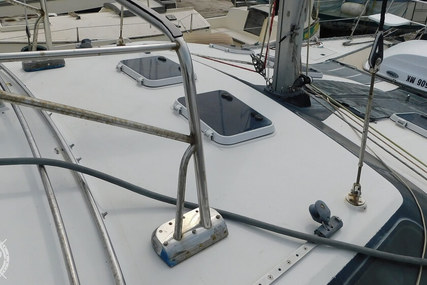 PDQ Yachts 36 Capella