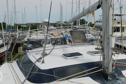 PDQ Yachts 36 Capella