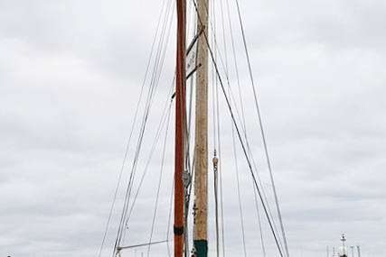 Tjalk 17m Dutch Motor Sailing Barge