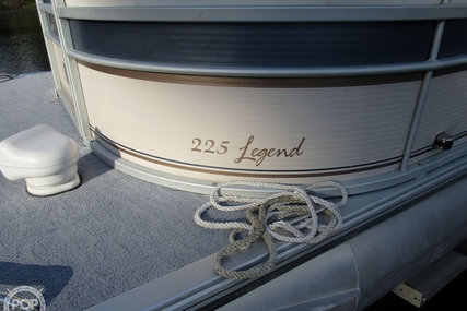 Premier Pontoons Legend 225 PTX