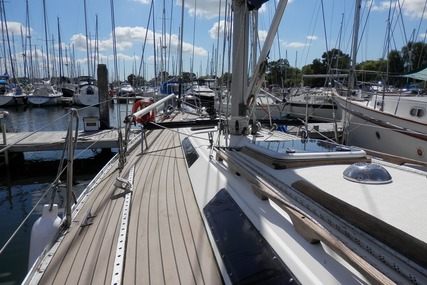 Helmsman Yachts Swede 38