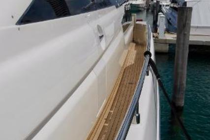 Ferretti Yachts 720 Flybridge