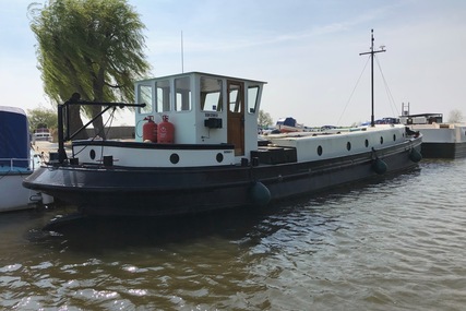 De Hoop Luxe Motor Dutch Barge