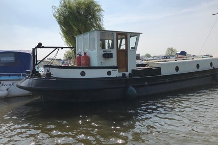 De Hoop Luxe Motor Dutch Barge