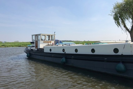 De Hoop Luxe Motor Dutch Barge