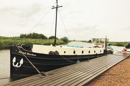 De Hoop Luxe Motor Dutch Barge