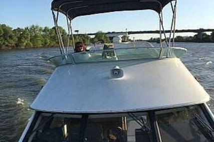 Bayliner 3258 Avanti Command Bridge