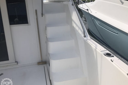 Cruisers 4280 Flybridge Expres