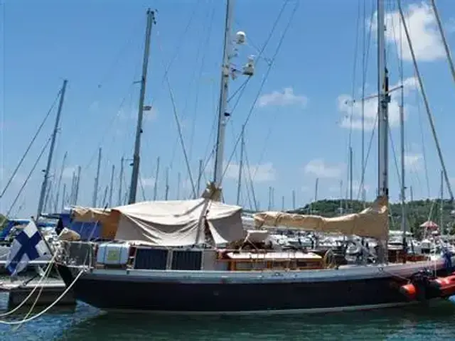 54ft. CUTTYHUNK WORLD CRUISING YACHT