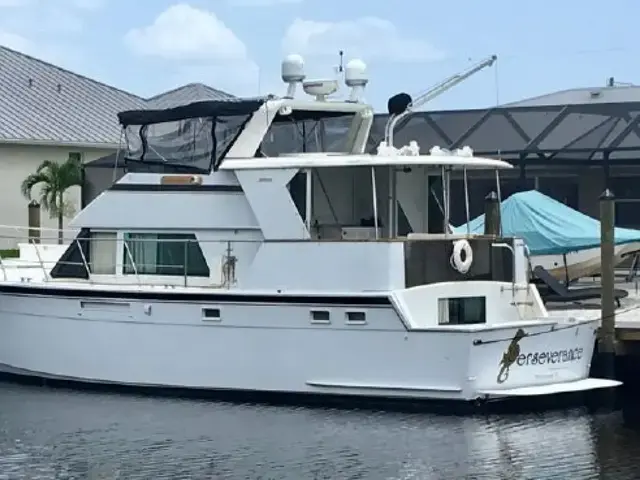 Hatteras 48 Cockpit Motor Yacht