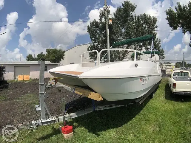 Bayliner 2609 Rendezvous