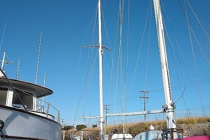 Hudson Force 50 Ketch