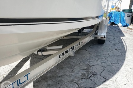 Robalo R 230