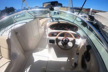 Sea Ray 240 Sun Deck