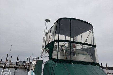 Hatteras 34 Convertible