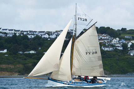 Custom Boats Plymouth Hooker