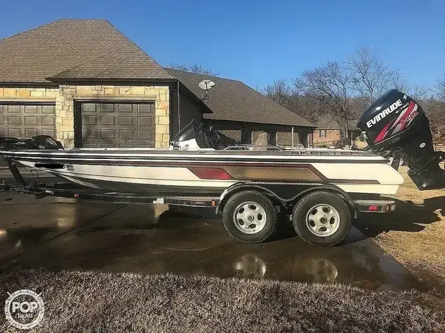 Skeeter Zx 200