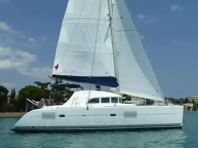 Lagoon 380s2