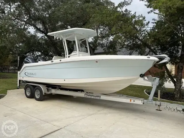 Robalo R242 CC