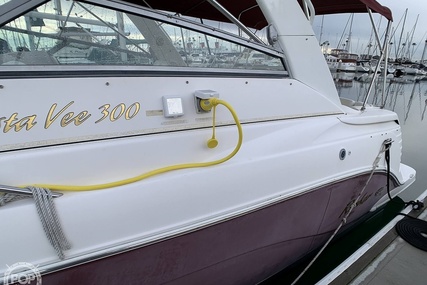 Rinker Fiesta Vee 300