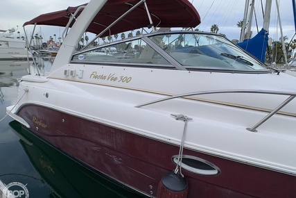 Rinker Fiesta Vee 300