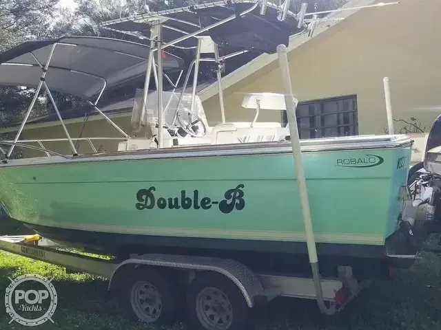 Robalo 23 Center Console