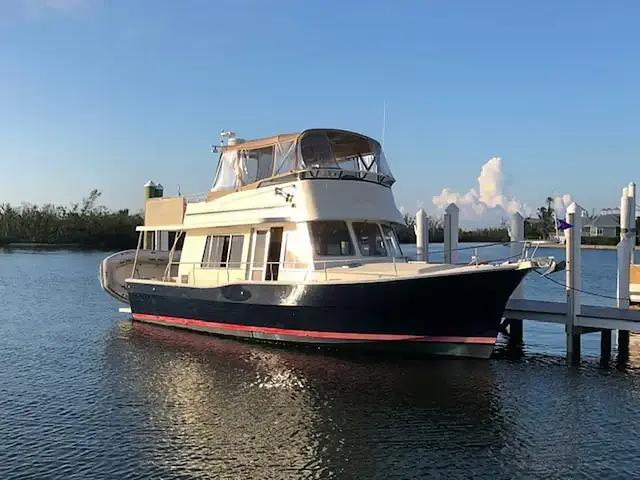 Mainship 400 trawler